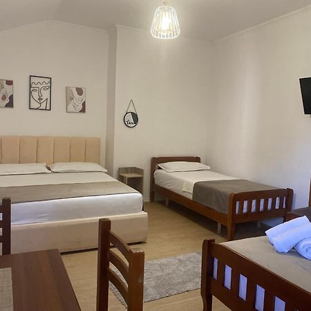 Vila M Vera Rooms With Kitchen And Apartments Δυρράχιο Εξωτερικό φωτογραφία